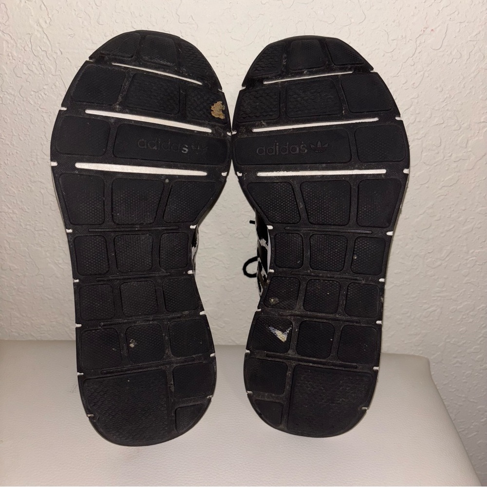 Adidas Printed Swift Run - image 6